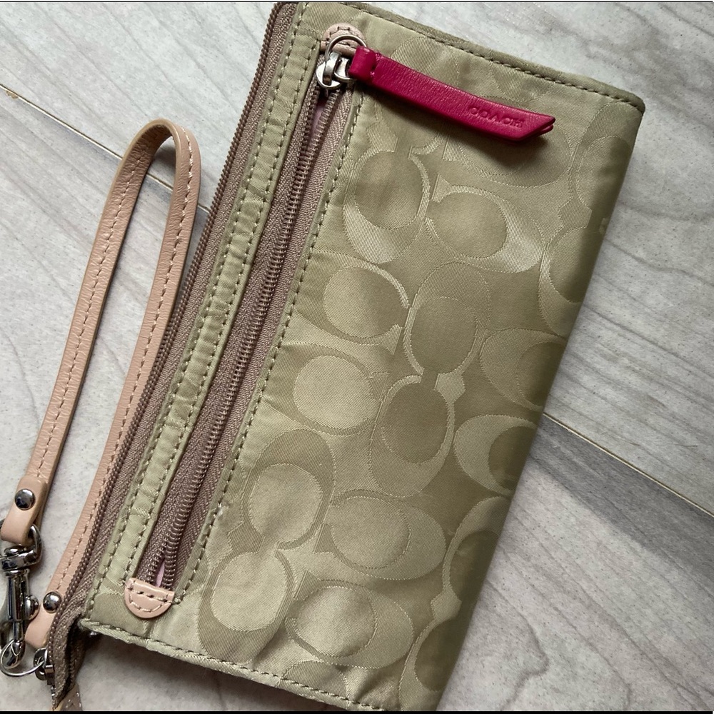 Golden Coach wristlet